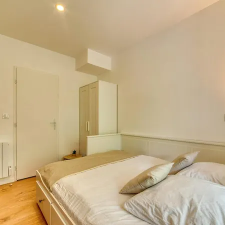 Le Petit Gerland - Calme Metro B Apartment *