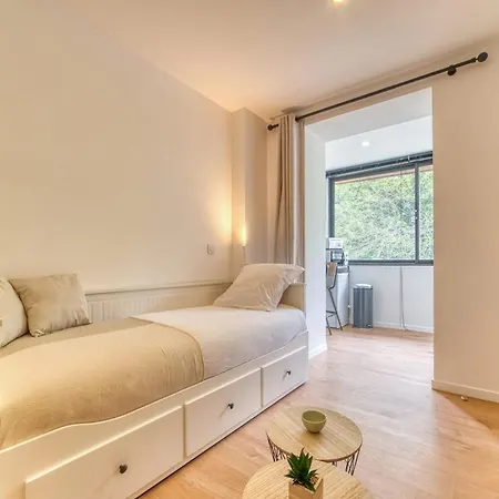 Le Petit Gerland - Calme Metro B Apartment *