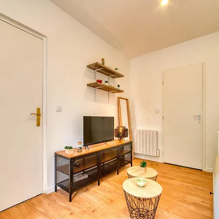 Appartement Le Petit Gerland - Agreable A 1 Minute Du Metro B *