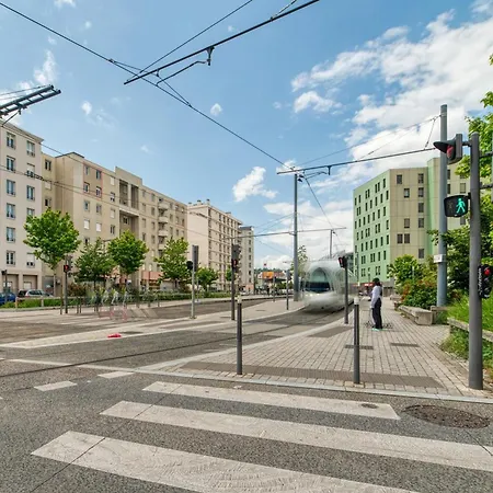 Le Petit Gerland - Agreable A 1 Minute Du Metro B * Lyon