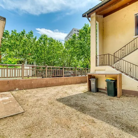 Le Petit Gerland - Agreable A 1 Minute Du Metro B