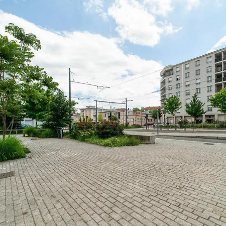 Appartement Le Petit Gerland - Agreable A 1 Minute Du Metro B